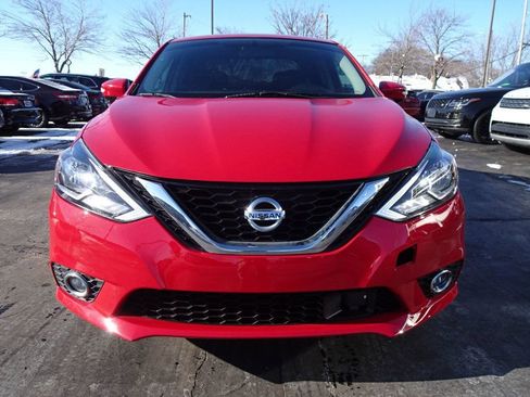 Used 2019 Nissan Sentra SR image 3