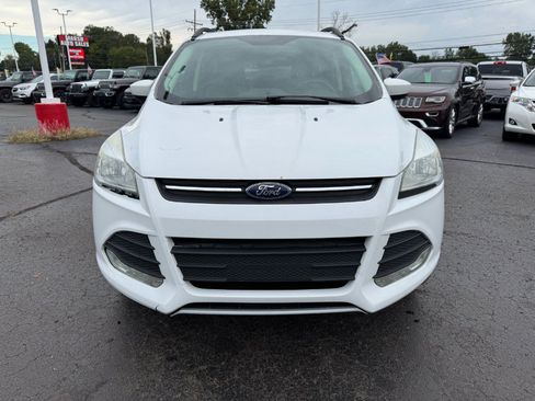 Used 2016 Ford Escape SE w/ Equipment Group 201A FWD image 8