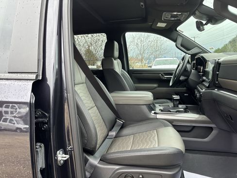 Used 2024 Chevrolet Silverado 1500 ZR2 w/ ZR2 Bison Edition image 27