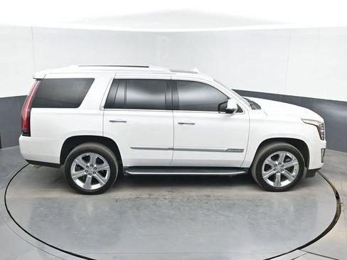 Used 2020 Cadillac Escalade Premium Luxury AWD/4WD image 44