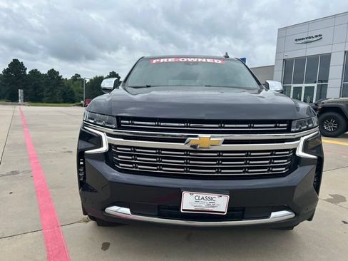 Used 2023 Chevrolet Tahoe Premier RWD image 2