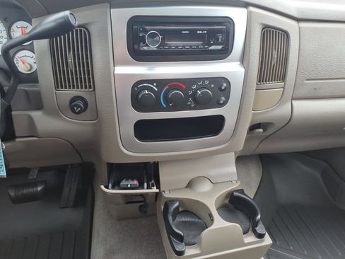 Used 2005 Dodge Ram 1500 Truck SLT RWD image 13