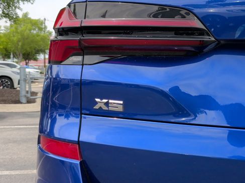 Used 2024 BMW X5 M60i w/ Executive Package image 10