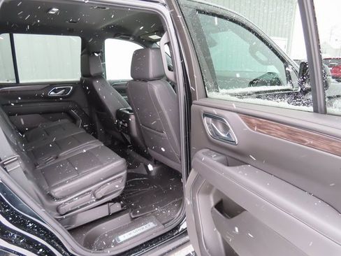 Used 2024 Chevrolet Tahoe Z71 w/ Z71 Off-Road Package image 27