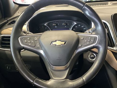 Used 2022 Chevrolet Equinox Premier image 17
