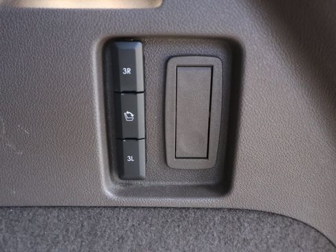 Used 2023 Lincoln Aviator Reserve w/ Equipment Group 201A RWD image 18