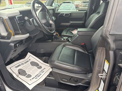 Used 2023 Ford Bronco Badlands w/ Sasquatch Package image 10