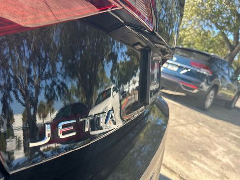 Used 2023 Volkswagen Jetta SE image 24