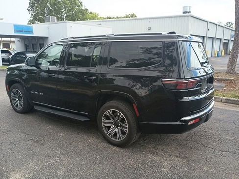 Certified 2024 Jeep Wagoneer Series II AWD/4WD image 3