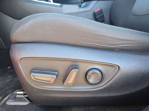 Used 2022 Toyota RAV4 XLE w/ Convenience Package image 29