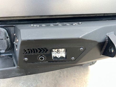 Used 2019 Nissan Titan PRO-4X w/ Pro-4x Convenience Package image 15