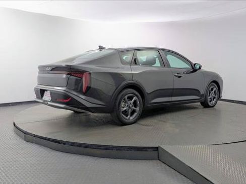 Used 2026 Kia K4 FWD image 8