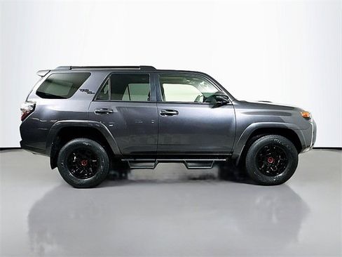 Used 2022 Toyota 4Runner TRD Off-Road Premium image 8