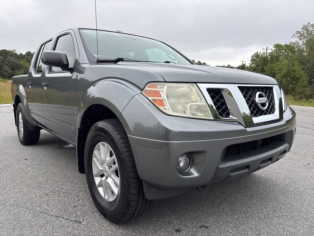 Used 2016 Nissan Frontier SV w/ SV Value Truck Package AWD/4WD image 7
