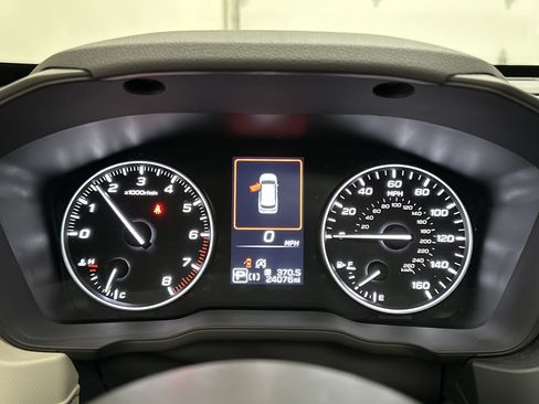 Used 2025 Subaru Forester Premium AWD/4WD image 22