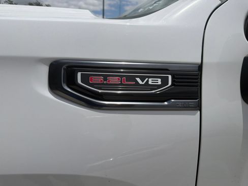 Used 2022 GMC Sierra 1500 AT4 w/ AT4 Premium Package AWD/4WD image 19
