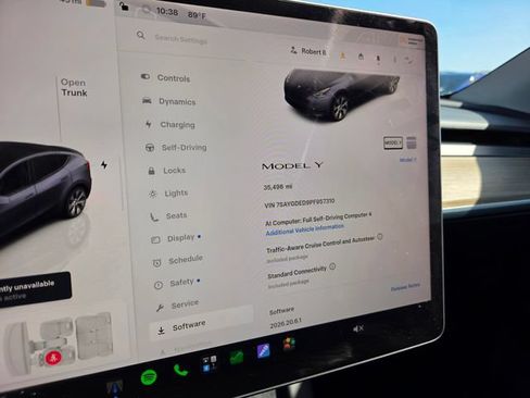 Used 2023 Tesla Model Y 2WD image 42