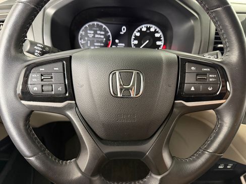 Certified 2025 Honda Odyssey EX-L image 9