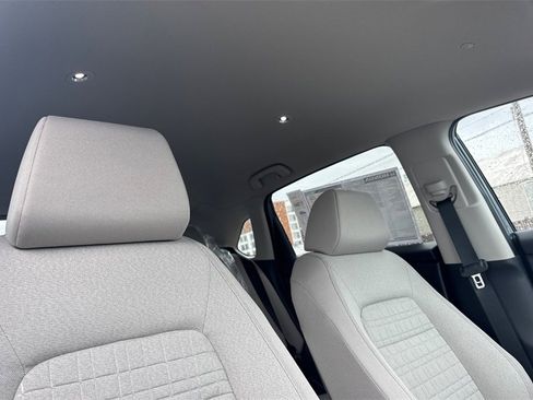 New 2026 Honda HR-V LX image 17
