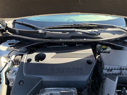 Used 2017 Nissan Altima 2.5 SL image 12