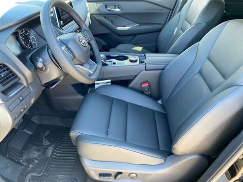 New 2026 Nissan Rogue SV image 10