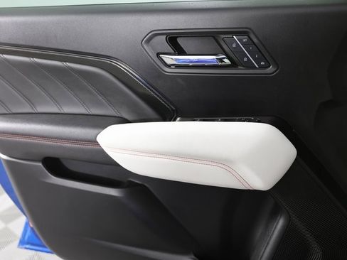 Used 2023 GMC Canyon AT4X w/ Edition 1 image 31