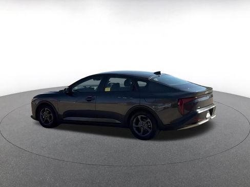 Used 2025 Kia K4 LXS image 10