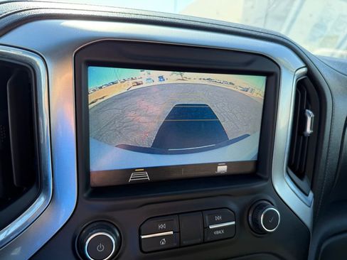 Used 2020 Chevrolet Silverado 2500 LT w/ Z71 Off-Road Package image 11