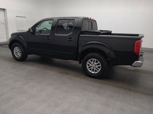 Used 2016 Nissan Frontier SV image 3