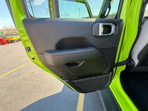 Used 2021 Jeep Gladiator Mojave image 29