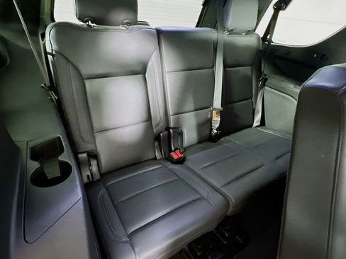 Used 2025 Chevrolet Tahoe LT image 27