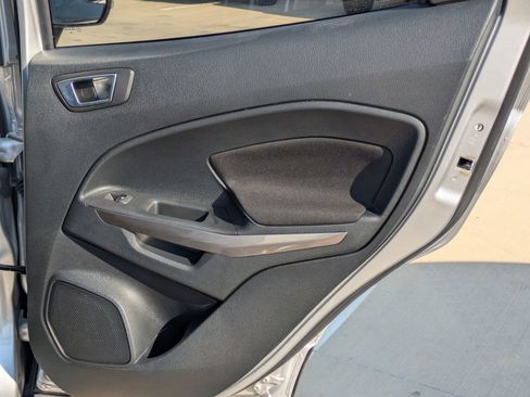 Used 2019 Ford EcoSport SE image 25