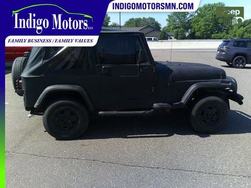 Used 1995 Jeep Wrangler S image 7