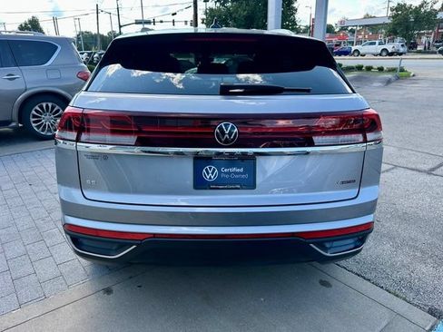 Certified 2025 Volkswagen Atlas Cross Sport SE AWD/4WD image 6