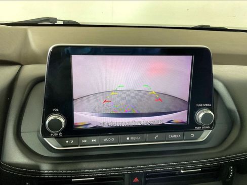 Used 2021 Nissan Rogue S image 21