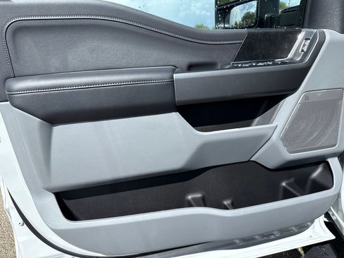 New 2026 Ford F250 XLT w/ XLT Premium Package image 19