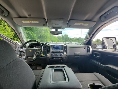 Used 2019 Chevrolet Silverado 2500 LT w/ All Star Edition AWD/4WD image 19