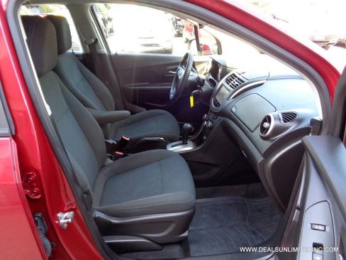 Used 2015 Chevrolet Trax LS FWD image 17