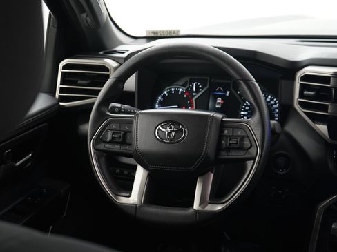 Used 2026 Toyota Tundra SR5 w/ SR5 Convenience Package AWD/4WD image 17