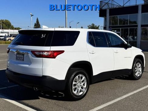 Used 2020 Chevrolet Traverse LS w/ LPO, Floor Liner Package FWD image 5