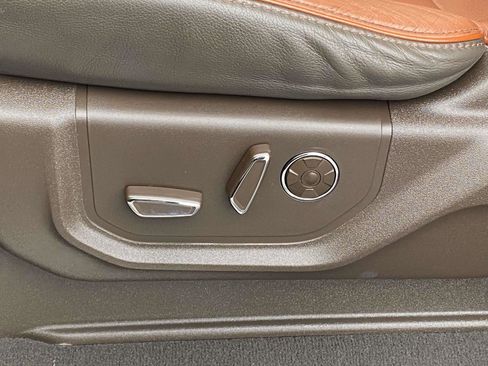 Used 2019 Ford F250 King Ranch w/ King Ranch Ultimate Package image 16