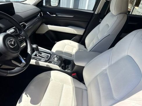 Used 2025 MAZDA CX-5 AWD 2.5 S w/ Premium Plus Pkg image 4