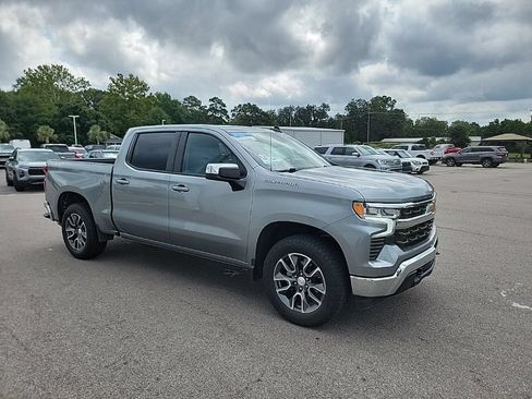 Used 2023 Chevrolet Silverado 1500 LT AWD/4WD image 7