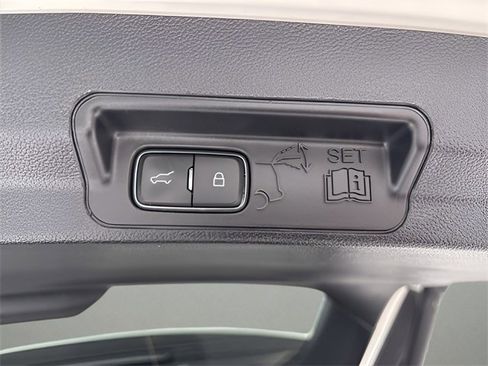 Used 2020 Ford Explorer ST image 21