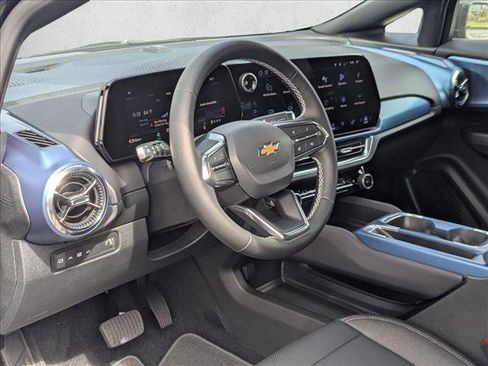 New 2026 Chevrolet Equinox EV LT image 3