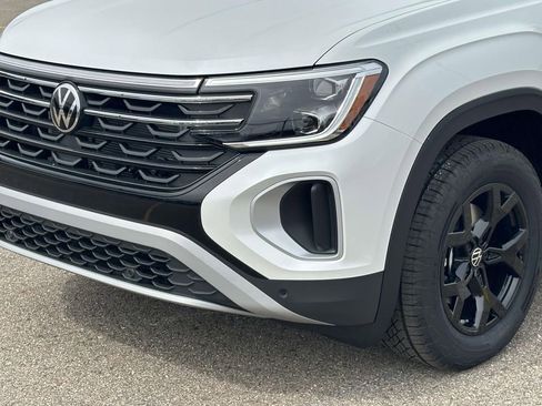 New 2026 Volkswagen Atlas Peak Edition AWD/4WD image 6