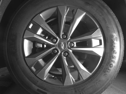 Used 2025 Chevrolet Equinox LT image 12