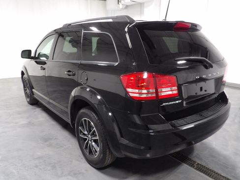 Used 2018 Dodge Journey SE w/ Blacktop Package FWD image 6
