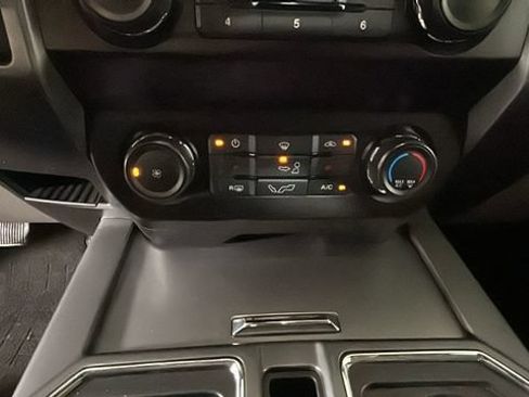 Used 2020 Ford F150 XLT w/ Equipment Group 302A Luxury AWD/4WD image 21