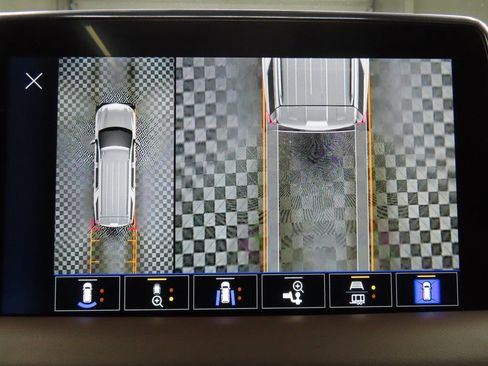 Used 2023 Chevrolet Tahoe High Country image 16